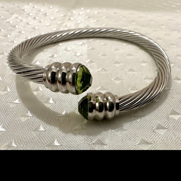 Designer Inspired Cable Cuff with Fancy Cut Crystal Accents in Stainless Steel! - Picture 4 of 5